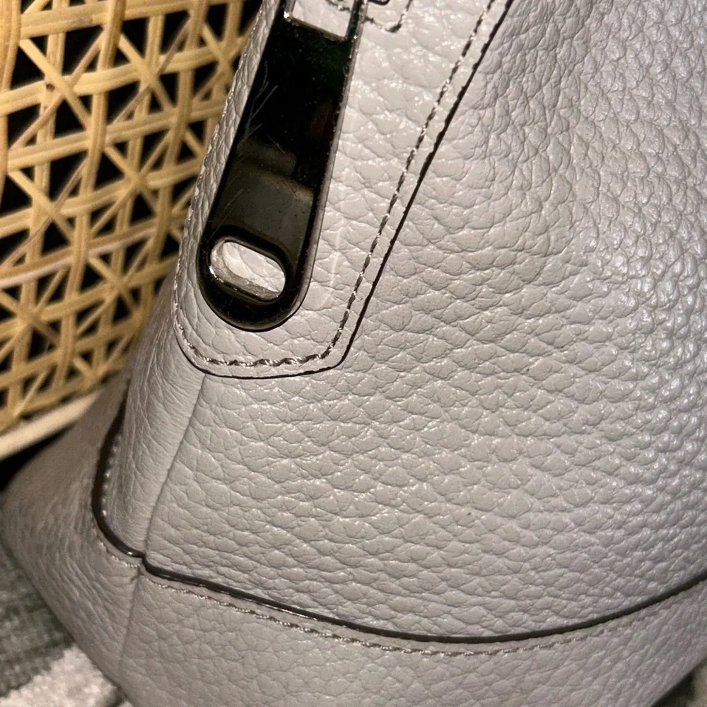 Pre loved Michael Kors Smythe Grey Leather Dome Satchel